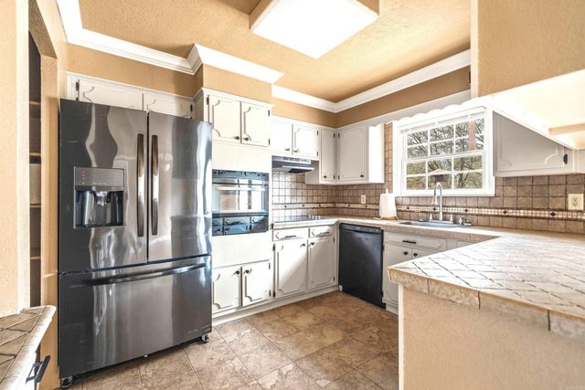 101 Pine Vista Street, Hot Springs, AR 71901