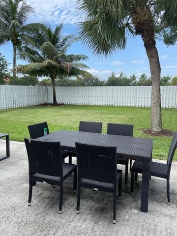 7891 Manor Forest Boulevard, Boynton Beach, FL 33436