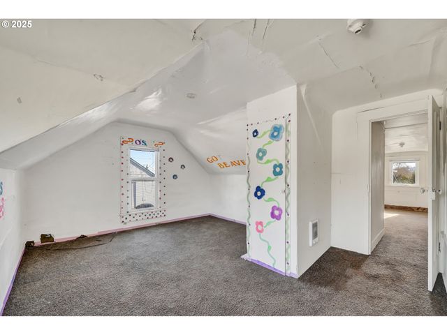 168 N CLEVELAND St, Eugene, OR 97402