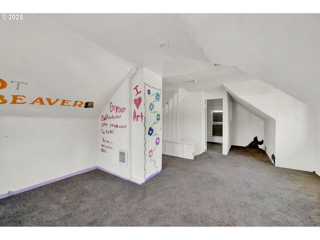 168 N CLEVELAND St, Eugene, OR 97402