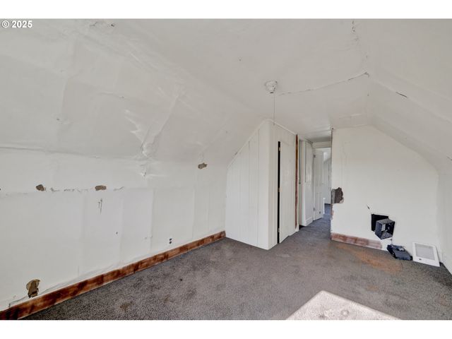 168 N CLEVELAND St, Eugene, OR 97402