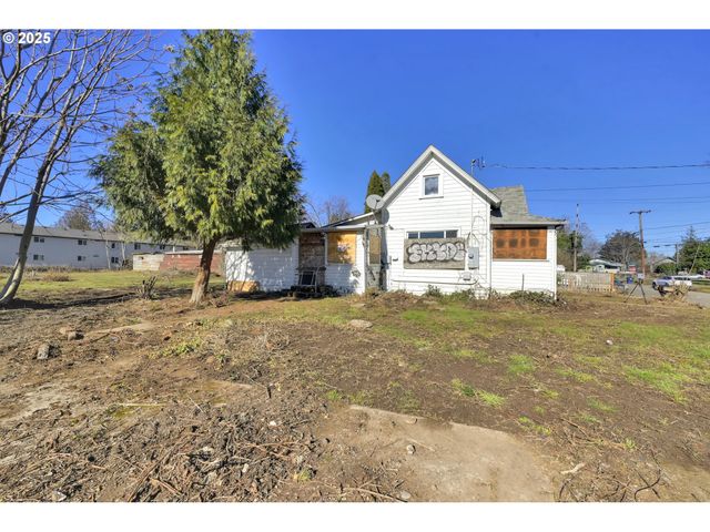 168 N CLEVELAND St, Eugene, OR 97402