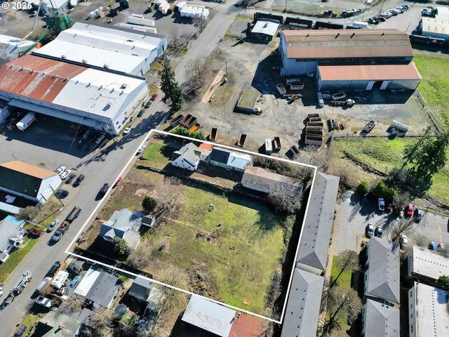 168 N CLEVELAND St, Eugene, OR 97402