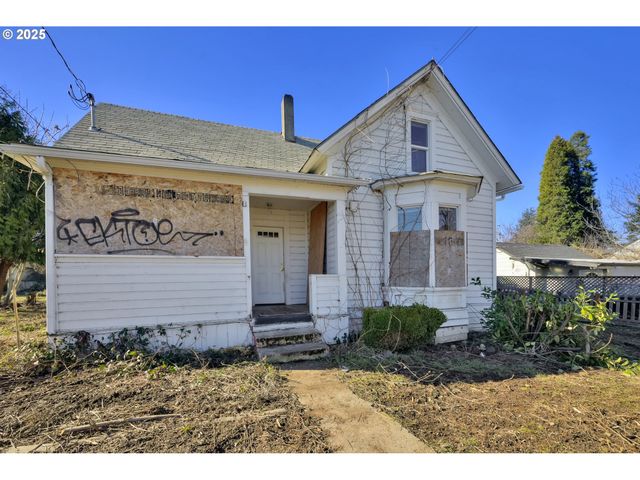 168 N CLEVELAND St, Eugene, OR 97402