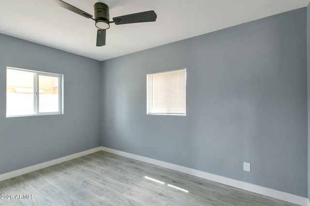 219 W PASEO Way, Phoenix, AZ 85041