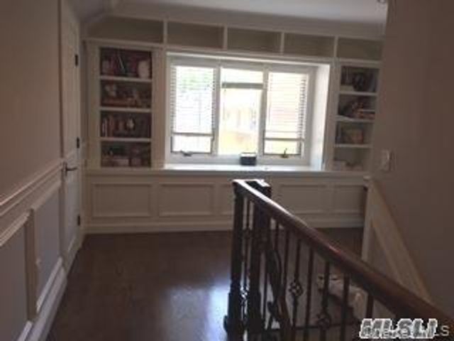 48-15 Overbrook Street, Douglaston, NY 11362