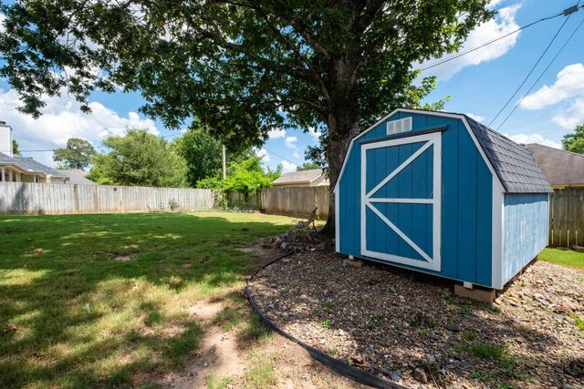 12601 Misty Creek Drive, Little Rock, AR 72211