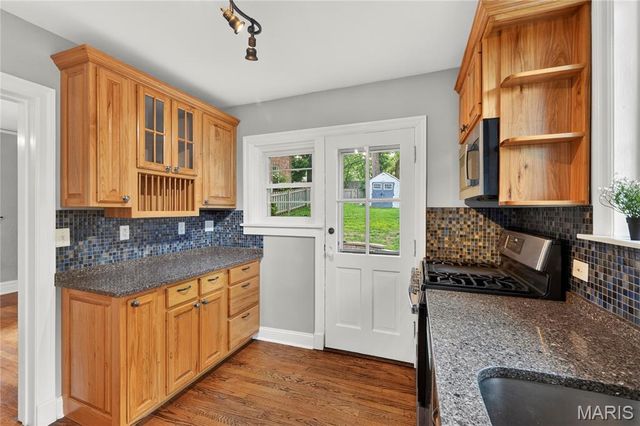 7326 Arlington Drive, Richmond Heights, MO 63117