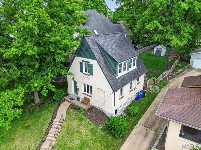 7326 Arlington Drive, Richmond Heights, MO 63117