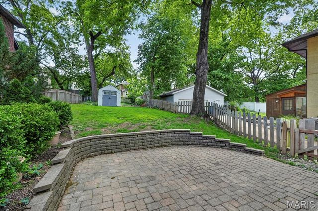 7326 Arlington Drive, Richmond Heights, MO 63117