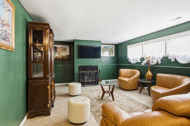 17731 Arlington Drive, Country Club Hills, IL 60478