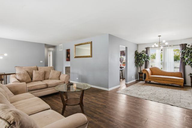 17731 Arlington Drive, Country Club Hills, IL 60478