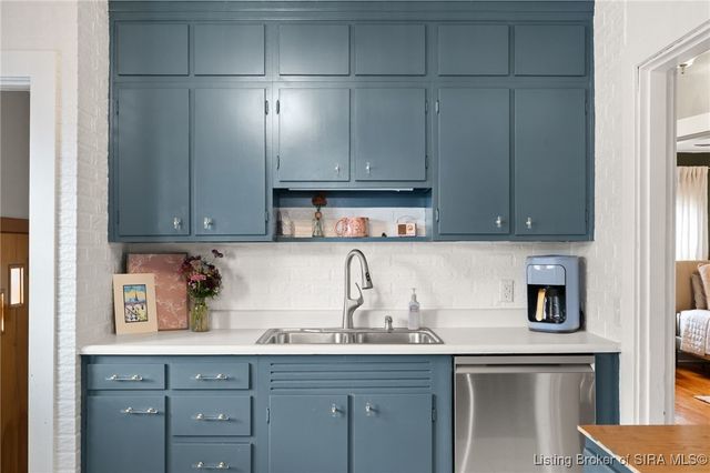 117 Allhands Avenue, Sellersburg, IN 47172