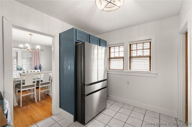 117 Allhands Avenue, Sellersburg, IN 47172