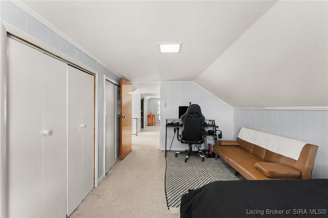 117 Allhands Avenue, Sellersburg, IN 47172