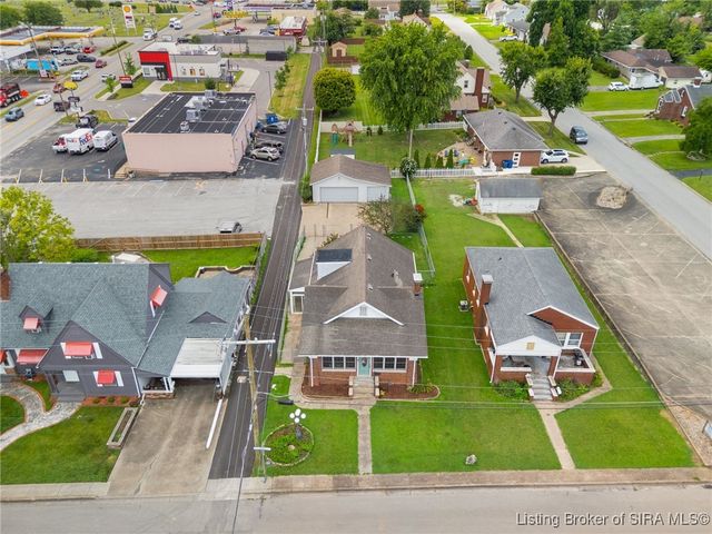 117 Allhands Avenue, Sellersburg, IN 47172