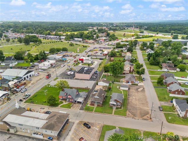 117 Allhands Avenue, Sellersburg, IN 47172