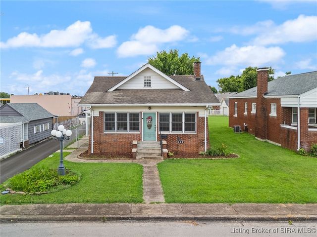 117 Allhands Avenue, Sellersburg, IN 47172