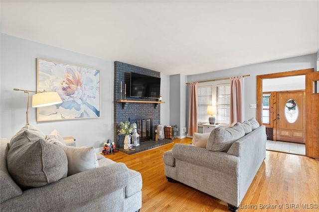 117 Allhands Avenue, Sellersburg, IN 47172