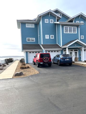 13246 E Lake Shore Drive 202, Cedar Lake, IN 46303