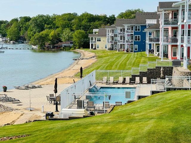 13246 E Lake Shore Drive 202, Cedar Lake, IN 46303
