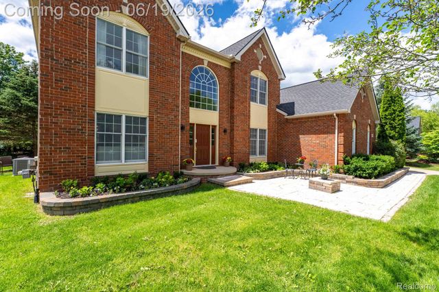 25035 Samoset Court, Novi, MI 48374