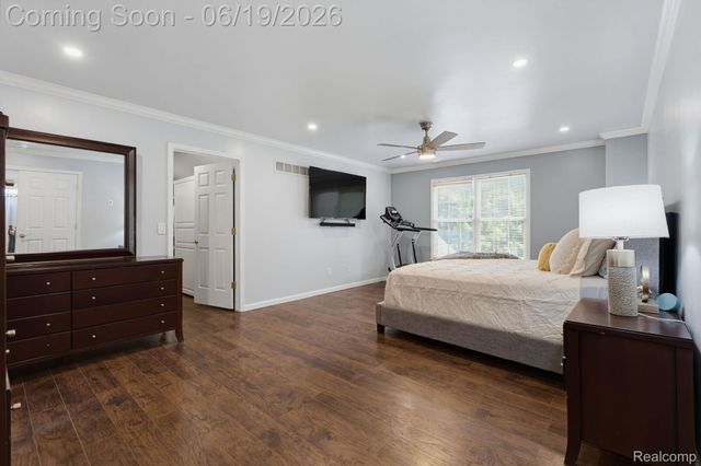 25035 Samoset Court, Novi, MI 48374