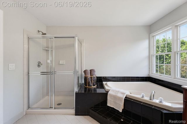 25035 Samoset Court, Novi, MI 48374