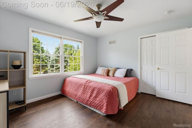 25035 Samoset Court, Novi, MI 48374