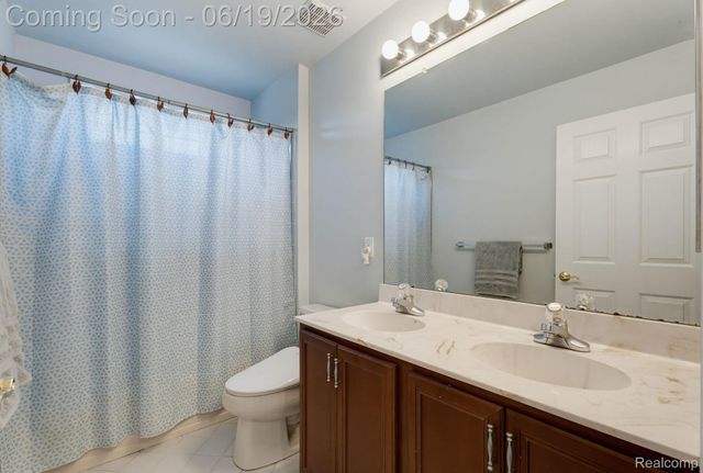 25035 Samoset Court, Novi, MI 48374