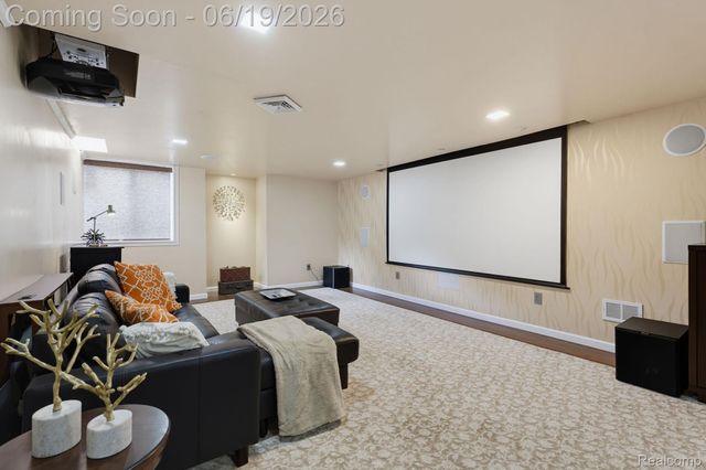25035 Samoset Court, Novi, MI 48374