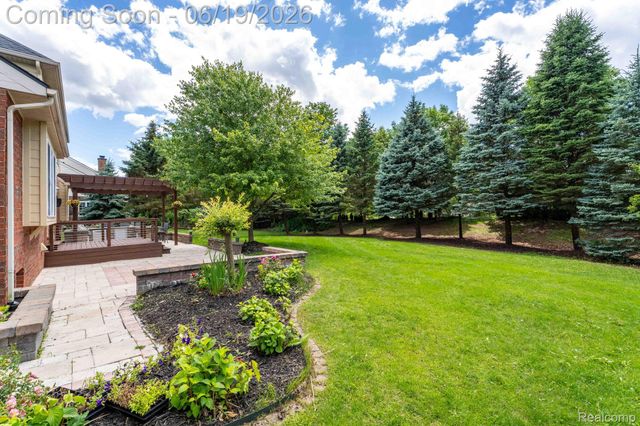 25035 Samoset Court, Novi, MI 48374