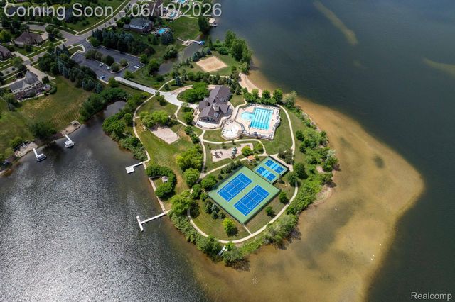 25035 Samoset Court, Novi, MI 48374