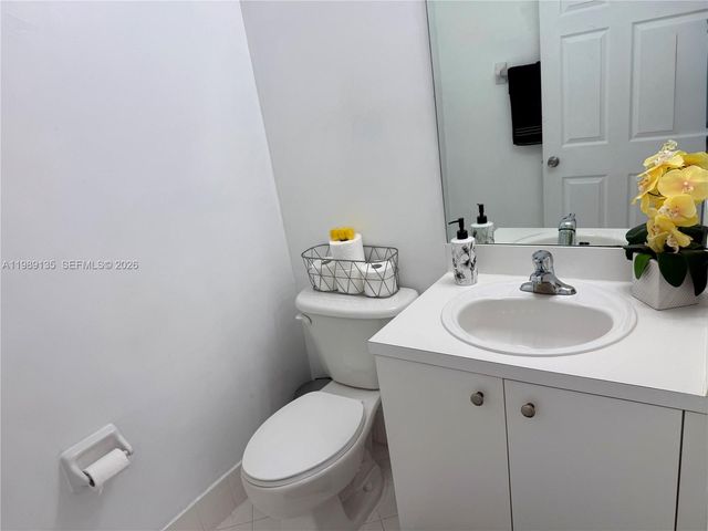 909 NE 42nd Ave, Homestead, FL 33033