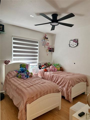 909 NE 42nd Ave, Homestead, FL 33033