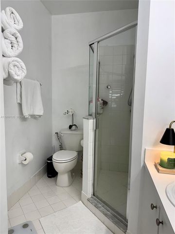 909 NE 42nd Ave, Homestead, FL 33033