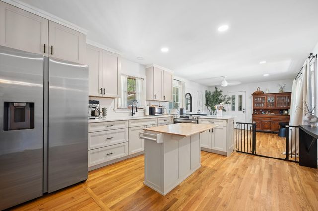 5325 Helene Drive, North Charleston, SC 29418