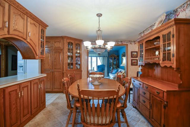 1441 LINDALE LANE, Green Bay, WI 54313