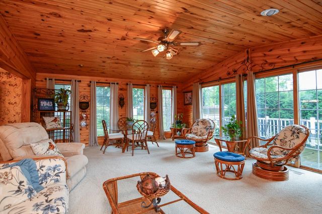 1441 LINDALE LANE, Green Bay, WI 54313