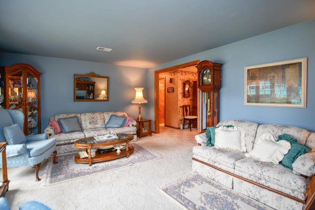 1441 LINDALE LANE, Green Bay, WI 54313