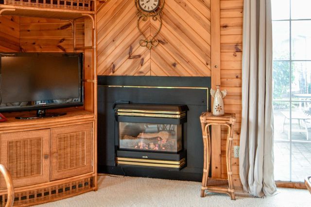 1441 LINDALE LANE, Green Bay, WI 54313