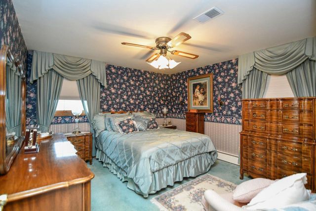1441 LINDALE LANE, Green Bay, WI 54313