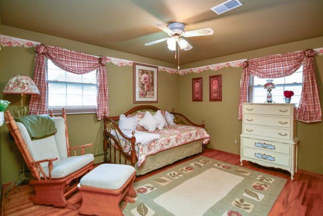 1441 LINDALE LANE, Green Bay, WI 54313