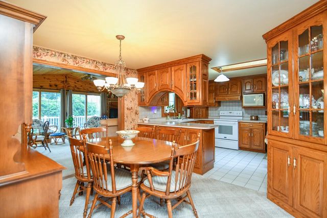 1441 LINDALE LANE, Green Bay, WI 54313