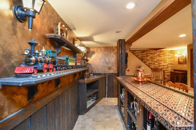1441 LINDALE LANE, Green Bay, WI 54313