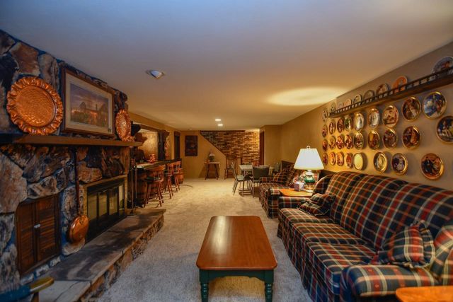 1441 LINDALE LANE, Green Bay, WI 54313