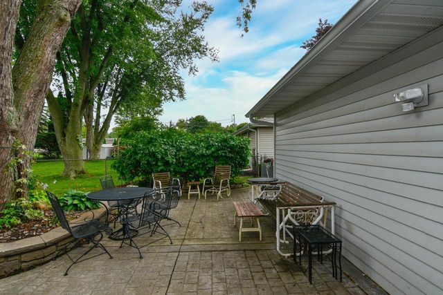 1441 LINDALE LANE, Green Bay, WI 54313