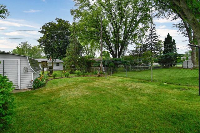 1441 LINDALE LANE, Green Bay, WI 54313