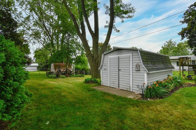 1441 LINDALE LANE, Green Bay, WI 54313