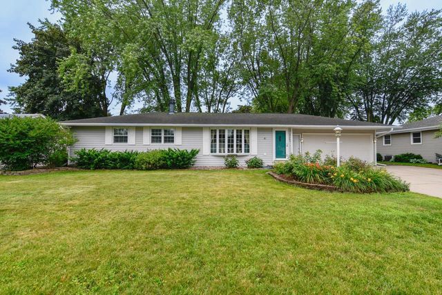 1441 LINDALE LANE, Green Bay, WI 54313